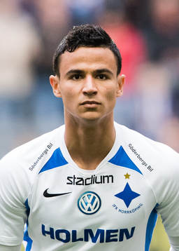 IFK Norrköpings Ian Smith innan fotbollsmatchen i