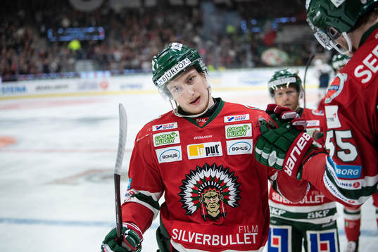 Frölundas Jacob Moverare  jublar