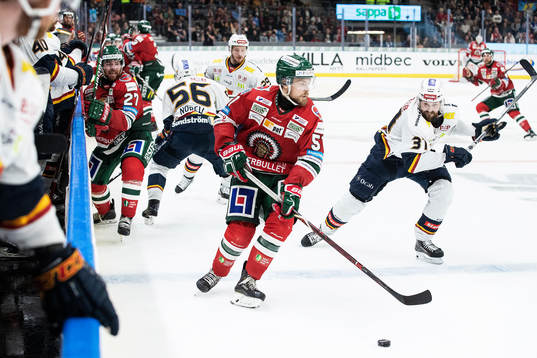 Frölundas Mats Rosseli Olsen och Djurgårdens Dick Axelsson