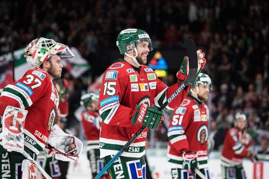 Frölundas målvakt Johan Gustafsson och Anders Grönlund