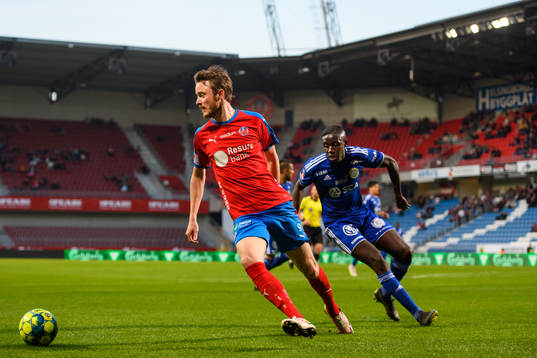 Helsingborgs Rasmus Jönsson och Sundsvalls Pa Konate