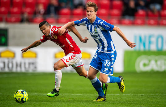 Kalmars Romário Pereira Sipião och IFK Göteborgs August
