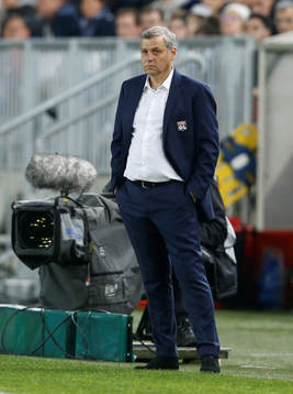Soccer Football - Ligue 1 - Bordeaux v Olympique Lyonnais -