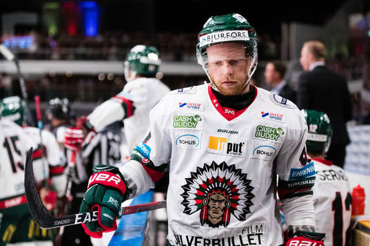 Frölundas <Ryan Lasch deppar