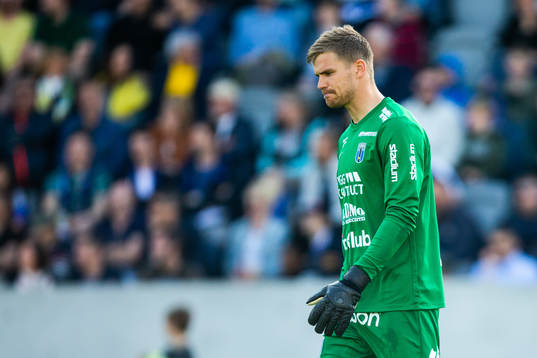 Sirius målvakt Lukas Jonsson deppar
