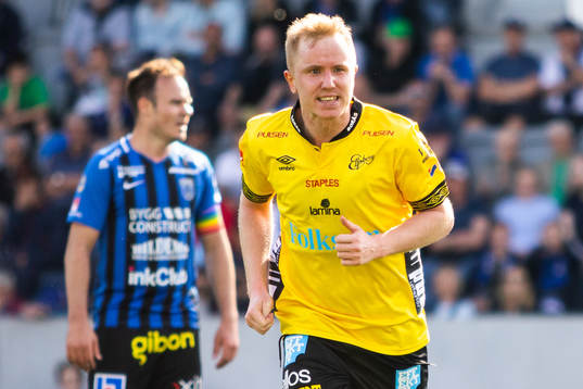 Elfsborgs Simon Lundevall jublar