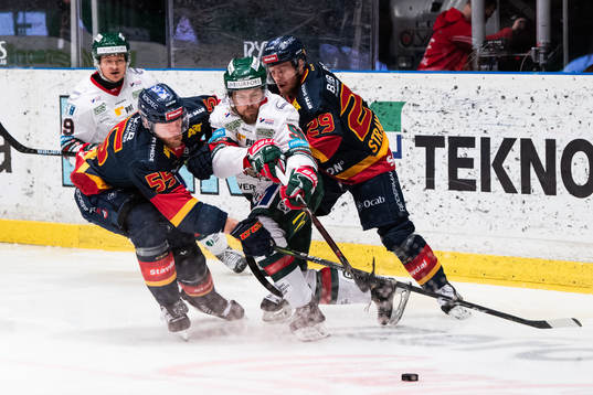 Djurgårdens Alexander Urbom och Sebastian Strandberg