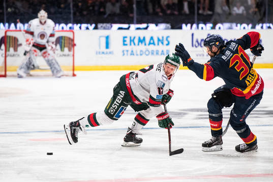 Frölundas Max Friberg och Djurgårdens Dick Axelsson
