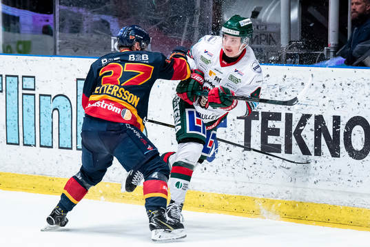 Djurgårdens Jesper Pettersson och Frölundas Jacob Peterson