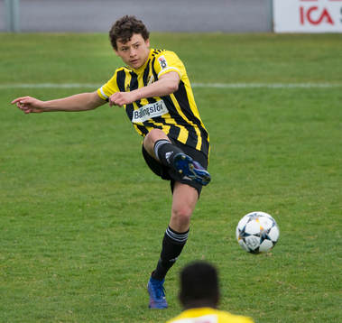 IFK Hässleholms Isak Orajärvi i matchen i division 2