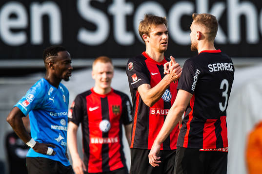 Brommapojkarnas Ali Suljic jublar