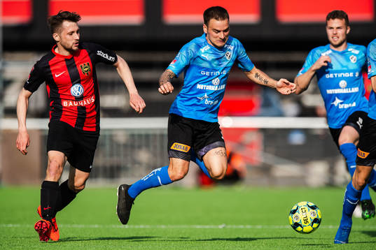 Brommapojkarnas Marcus Hansson och Halmstads Pontus Silfwer