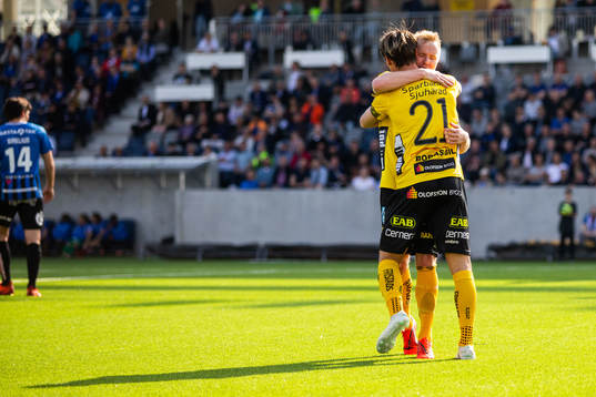 Elfsborgs Simon Lundevall jublar