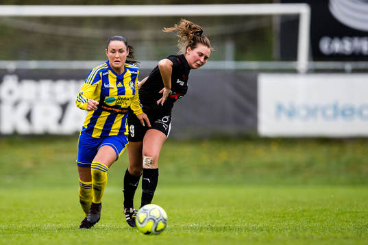 Eskilsminnes Rebecca Johansson och Hittarps Matilda