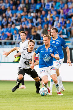 Mike Jensen of Rosenborg and Martin Ellingsen of Molde