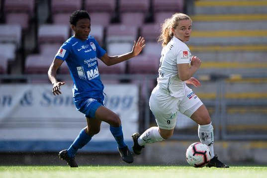 Eskilstunas Halimatu Ayinde och Växjös Signe Holt Andersen