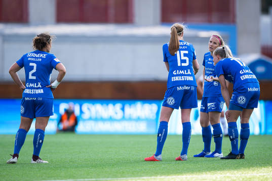 Eskilstunas spelare diskuterar