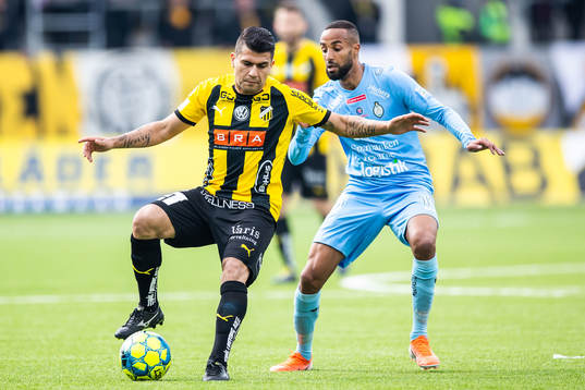 Häckens Paulinho och AFC Eskilstunas Ferid Ali
