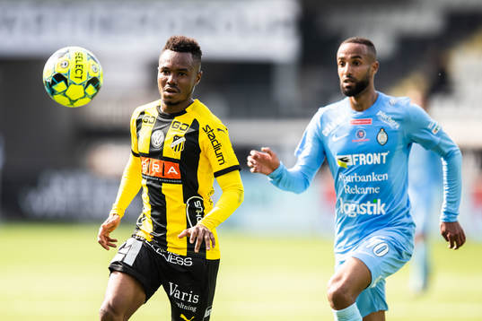 Häckens Nasiru Mohammed och AFC Eskilstunas Ferid Ali