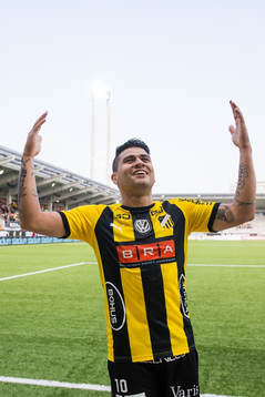 Häckens Paulinho jublar