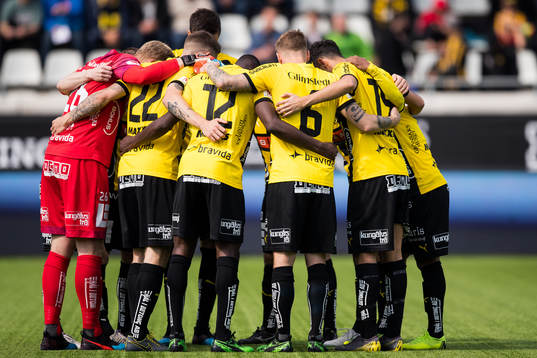 Häcken samlade innan fotbollsmatchen i Allsvenskan mellan