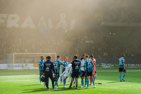 Djurgårdens spelare samlas