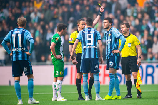 Djurgårdens Erik Berg tilldelas en varning