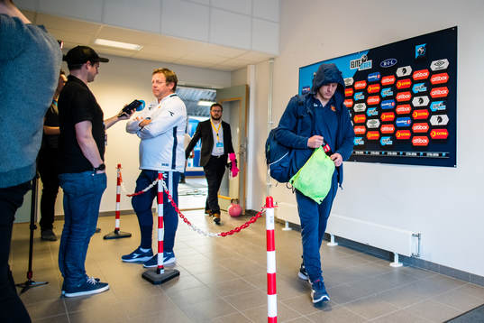Bjarne Berntsen, head coach of Viking, and Tommy Høiland