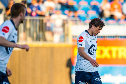 Tommy Høiland of Viking looks dejected