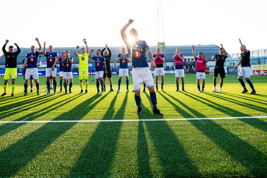 Bläddra bland fler bilder av Football, Eliteserien, Ranheim - Viking
