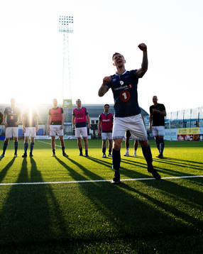 Erik Tønne and rest of the Ranheim players celebrates