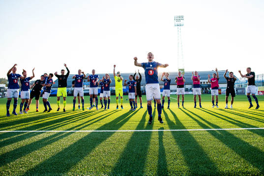 Players of Ranheim celebrates