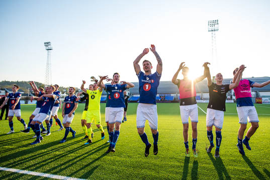 Players of Ranheim celebrates