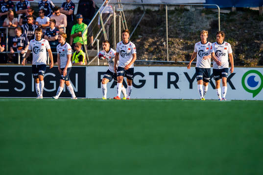 Players of Viking looks dejected