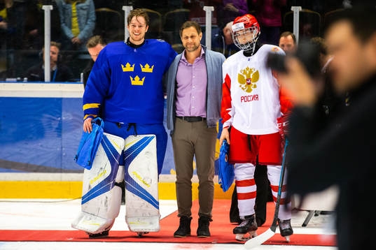Goalkeeper Hugo Alnefelt of Sweden receives "Most Valuable
