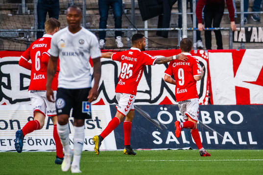 Kalmars Måns Söderqvist jublar