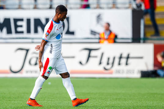 Helsingborgs Mohammed Abubakari lämnar planen