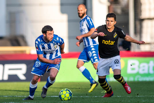 s Tarik Elyounoussi