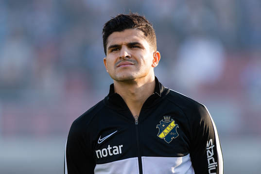 s Tarik Elyounoussi vid line up