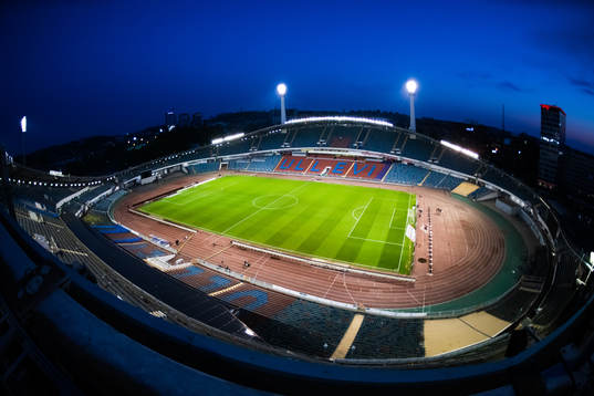 Interiör vy över ett tomt Nya Ullevi