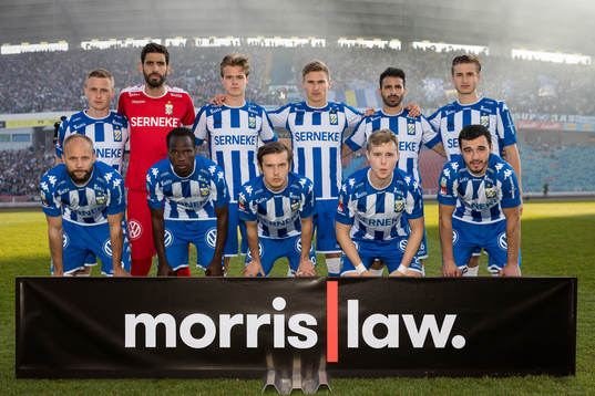 IFK Göteborgs startelva uppe fr.v. Sebastian Ohlsson,