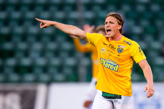 Falkenbergs Carl Johansson reagerar