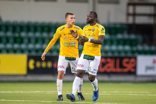 Falkenbergs John Chibuike jublar