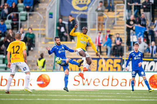 Sundsvalls Juan Jose Ciercoles Sagra och Falkenbergs Nsima