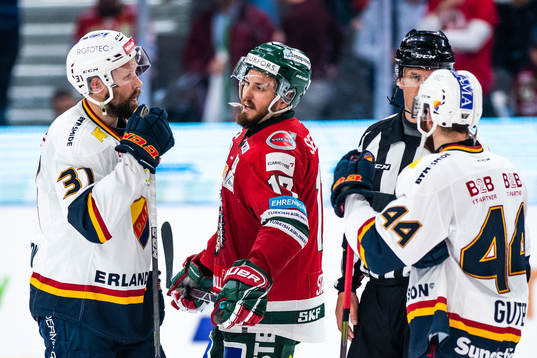 Djurgårdens Dick Axelsson, Mattias Guter och Frölundas