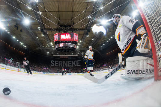 Frölundas Ryan Lasch (ej i bild) har gjort 2-0 och