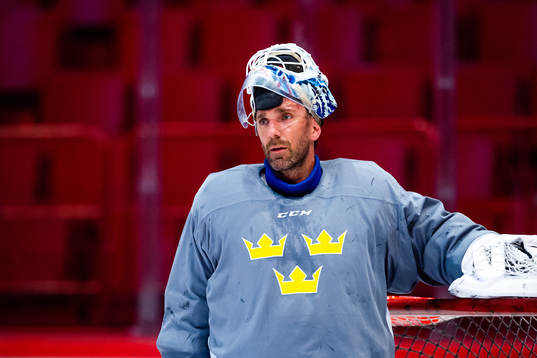 Goalkeeper Henrik Lundqvist