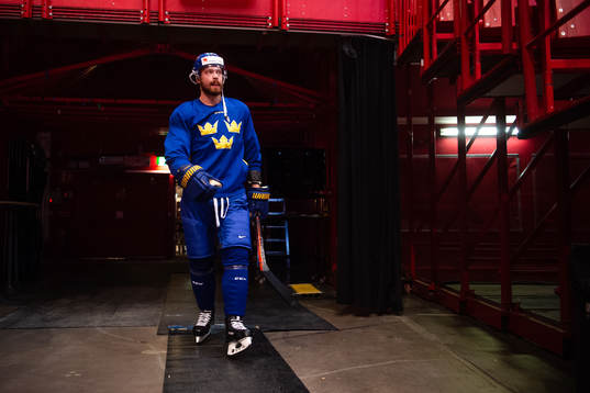 Adam Larsson