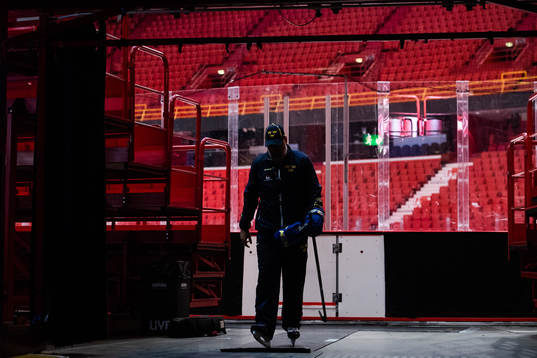 Head Coach Rikard Grönborg