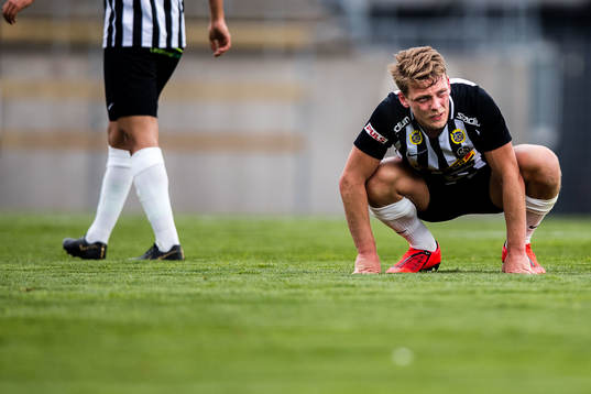 Landskronas Robin Hofsö har ont